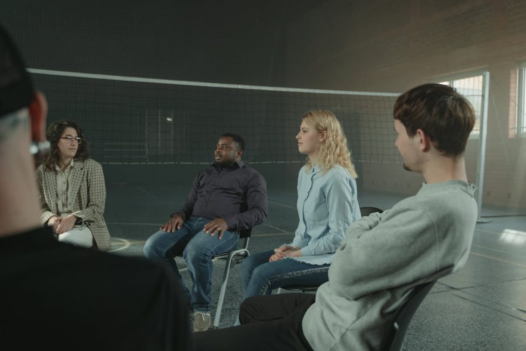 What’s The Difference Between Support Groups And Group Therapy?